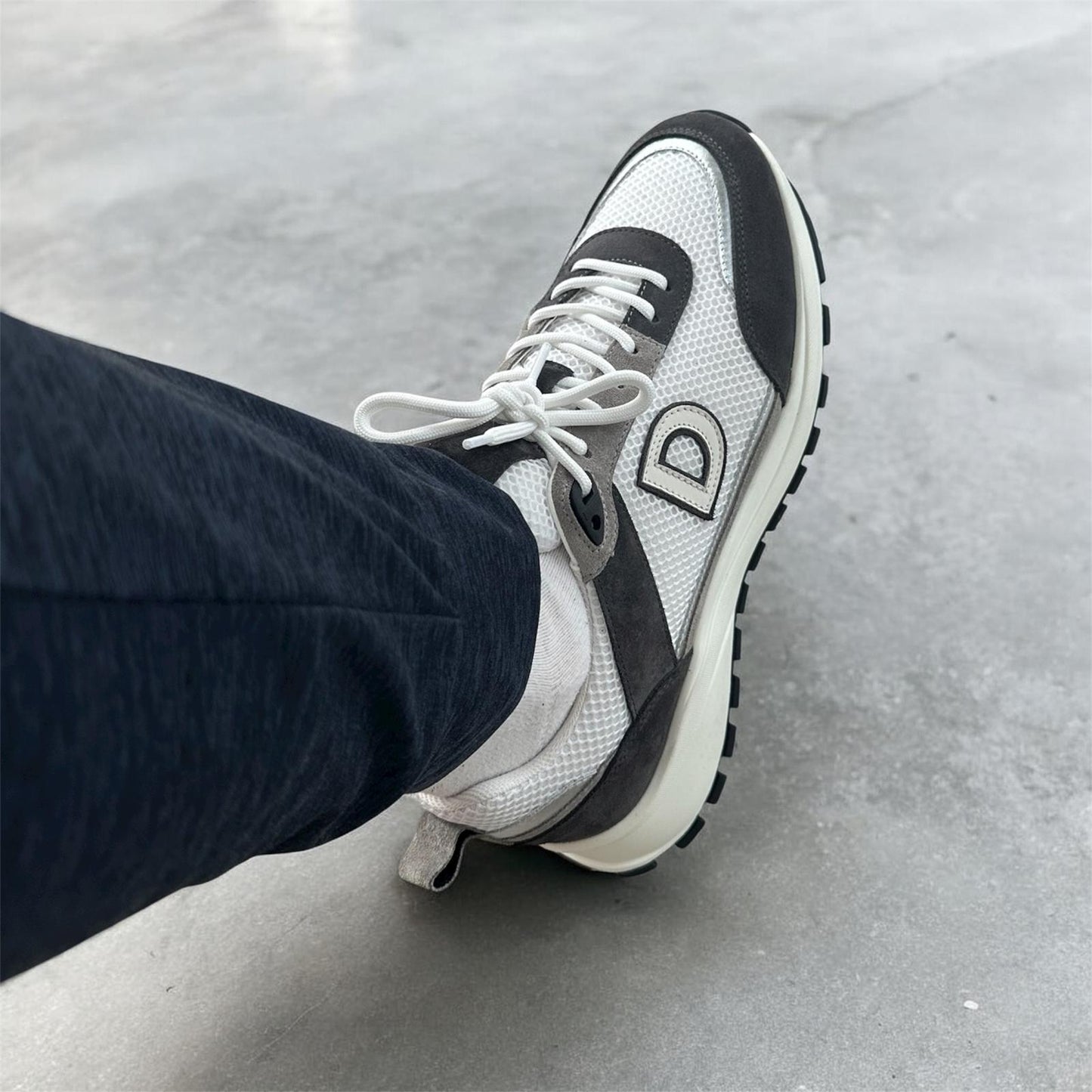Pre Order : SANTIS RUNNER 2.0