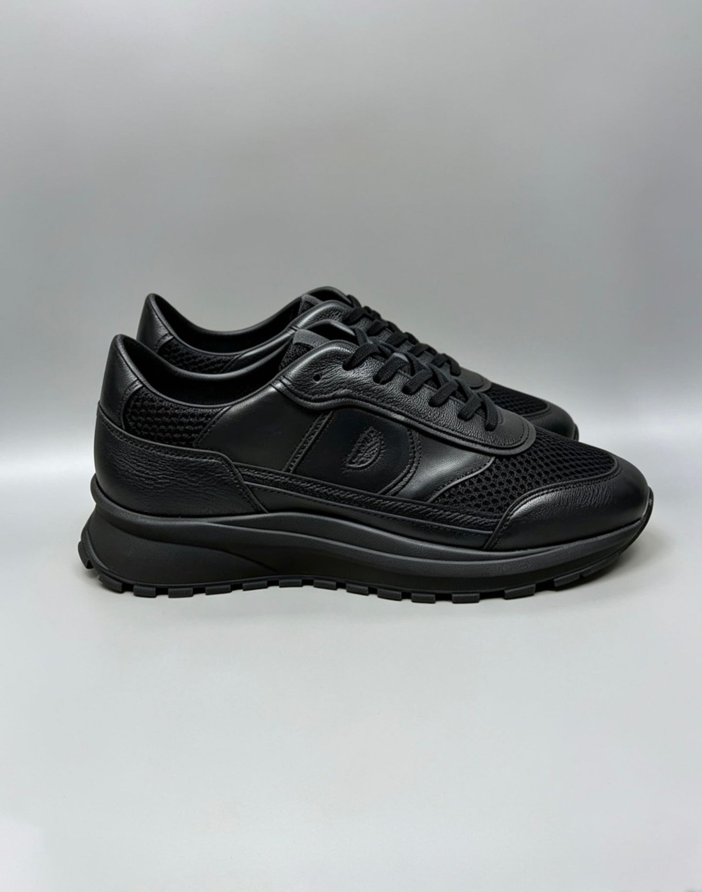 SANTIS RUNNER TRIPLE BLACK