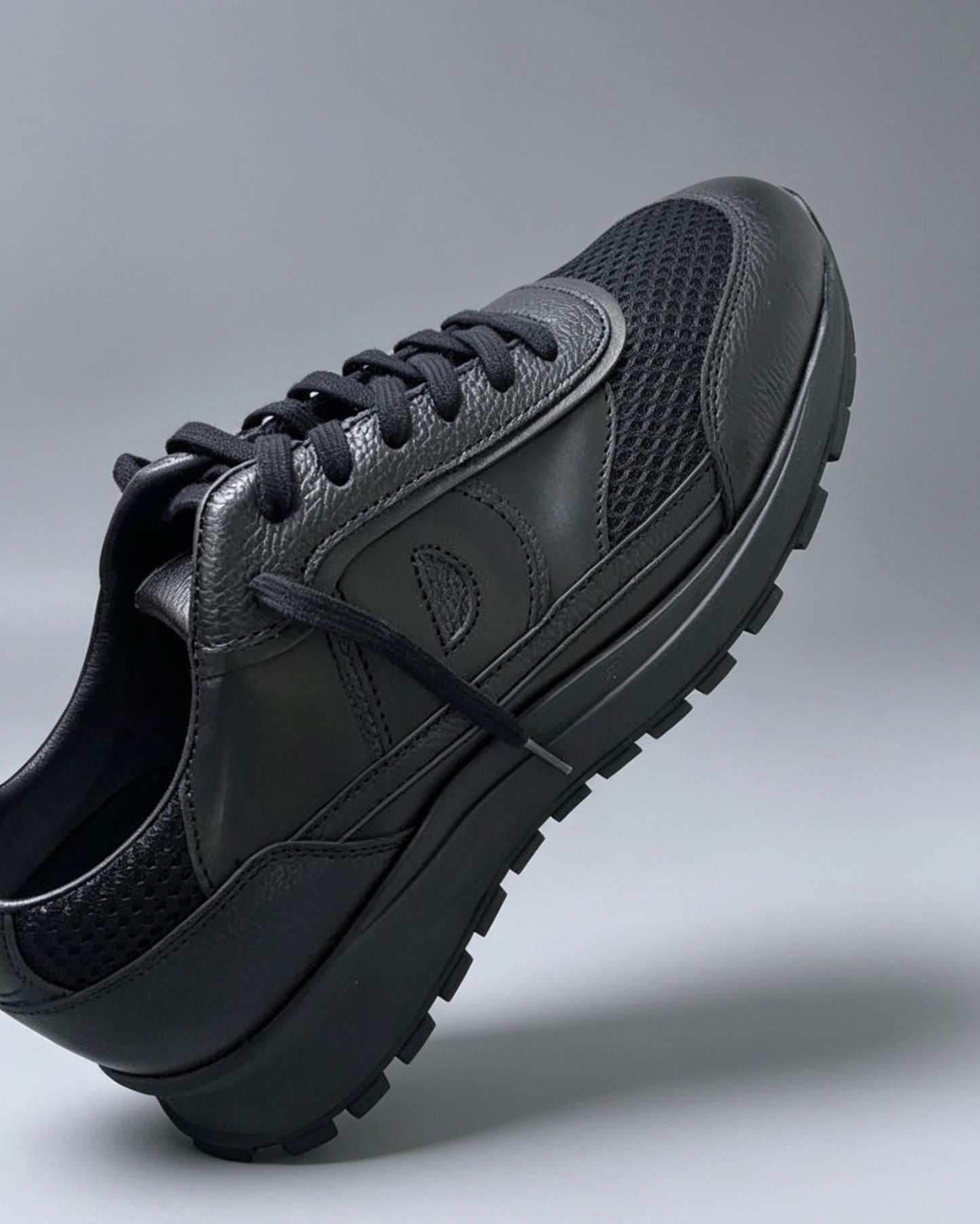 SANTIS RUNNER TRIPLE BLACK